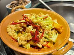 -挂旗柴锅鸡(蚌山区嘉年华店)