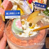 他家的甜品也不戳，hin解辣～一边听歌，一边看下雪