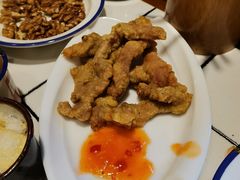 -强盅盅重庆市井火锅店(中央大街店)