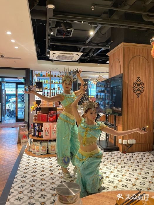 耶里夏丽·丝路新疆菜·清真食品(徐家汇臻选店)图片