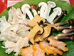 -钢管厂五区小郡肝串串香火锅(梅川路店)