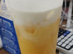 -瑞幸咖啡(华东理工大学商学院店)