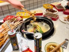 -钢管厂五区小郡肝串串香(奥克斯广场锦城万达店)