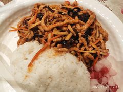 鱼香肉丝饭-阳阳中国饭(北京荟聚店)
