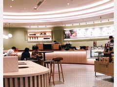 大堂-星巴克臻选(上海陆家嘴中心店)