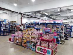 -逝水玩具折扣店