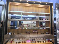 -宝岛眼镜·星创视光中心·林德伯格·奢品集合(北京世纪金源店)