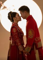 -雪中彩影婚纱摄影·微光艺术中心