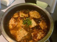 窝锅豆腐-额娘·现烙春饼烤鸭(太原总店)