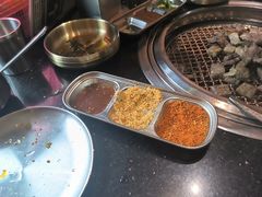 -韩烧牛中牛·甄选黑牛烤肉(黑金店)