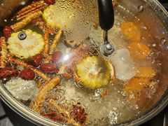 -尚尚仙·酸汤猪手·猪肚鸡火锅(华联万柳购物中心店)