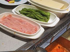 -海底捞火锅(新松江路店)