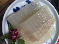 -山河屯铁锅炖(哈西站店)