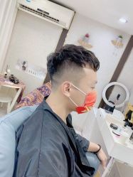 -JK奇积发型连锁机构