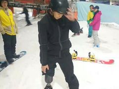 -乔波室内滑雪场