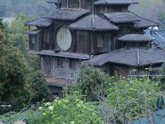 -瑞虹新天地月亮湾