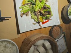 鸡枞菌炒芦笋-荣小馆(杭州大厦店)