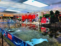 -鸿通城购物中心