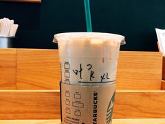 馥芮白-星巴克(金华东阳银泰城店)
