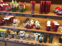 零售区-星巴克臻选(华堂·新辰汇店)