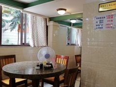 -周家大连水饺(美专校街店)