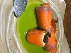 烟熏挪威三文鱼卷配红鱼籽酱-格鲁·秀色Georgia’s Feast