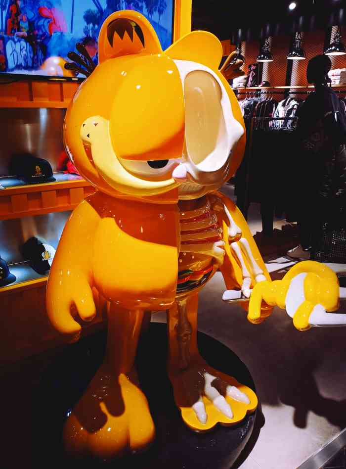 footmark孚马(美罗城店)-"最近在这店买的裤子挺好的!就是喜欢很多口.