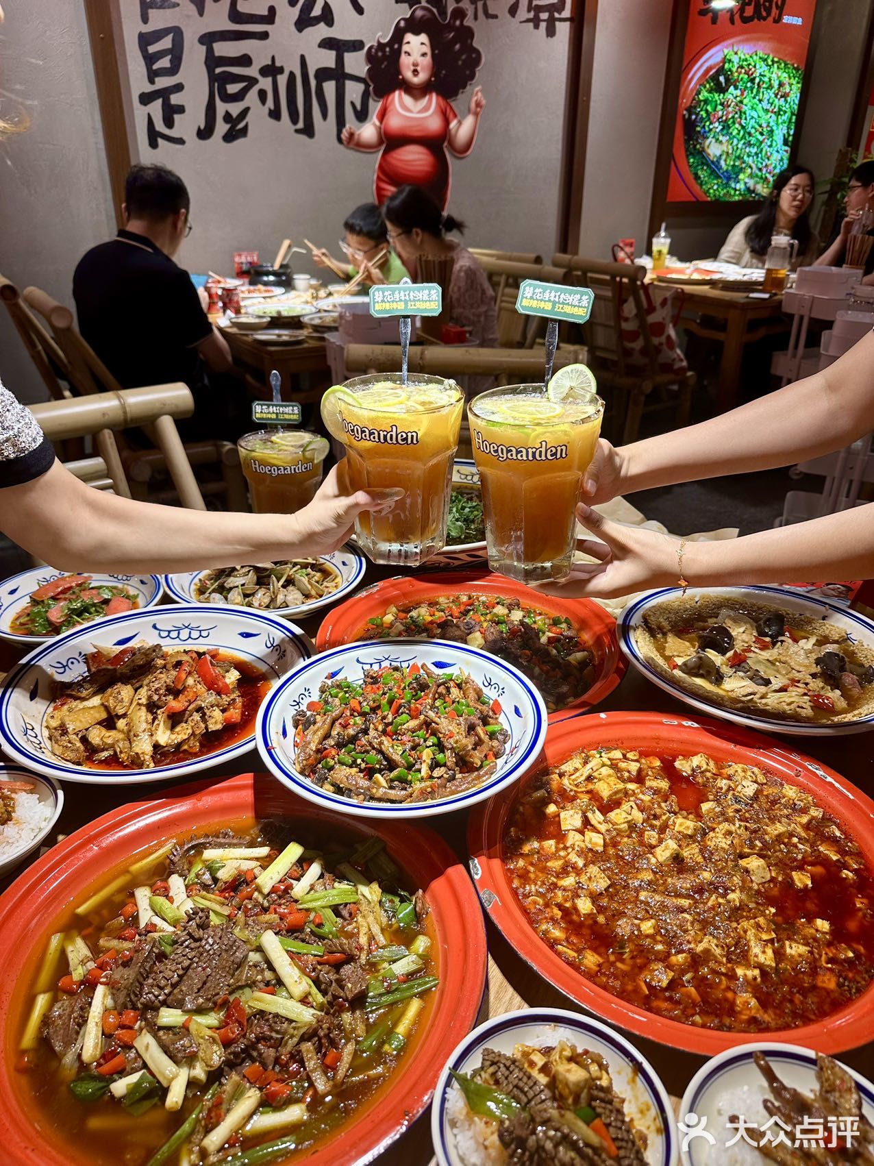 听句劝吧，成都本地人爱吃的江湖菜在这里