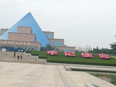 -上海市龙华烈士陵园