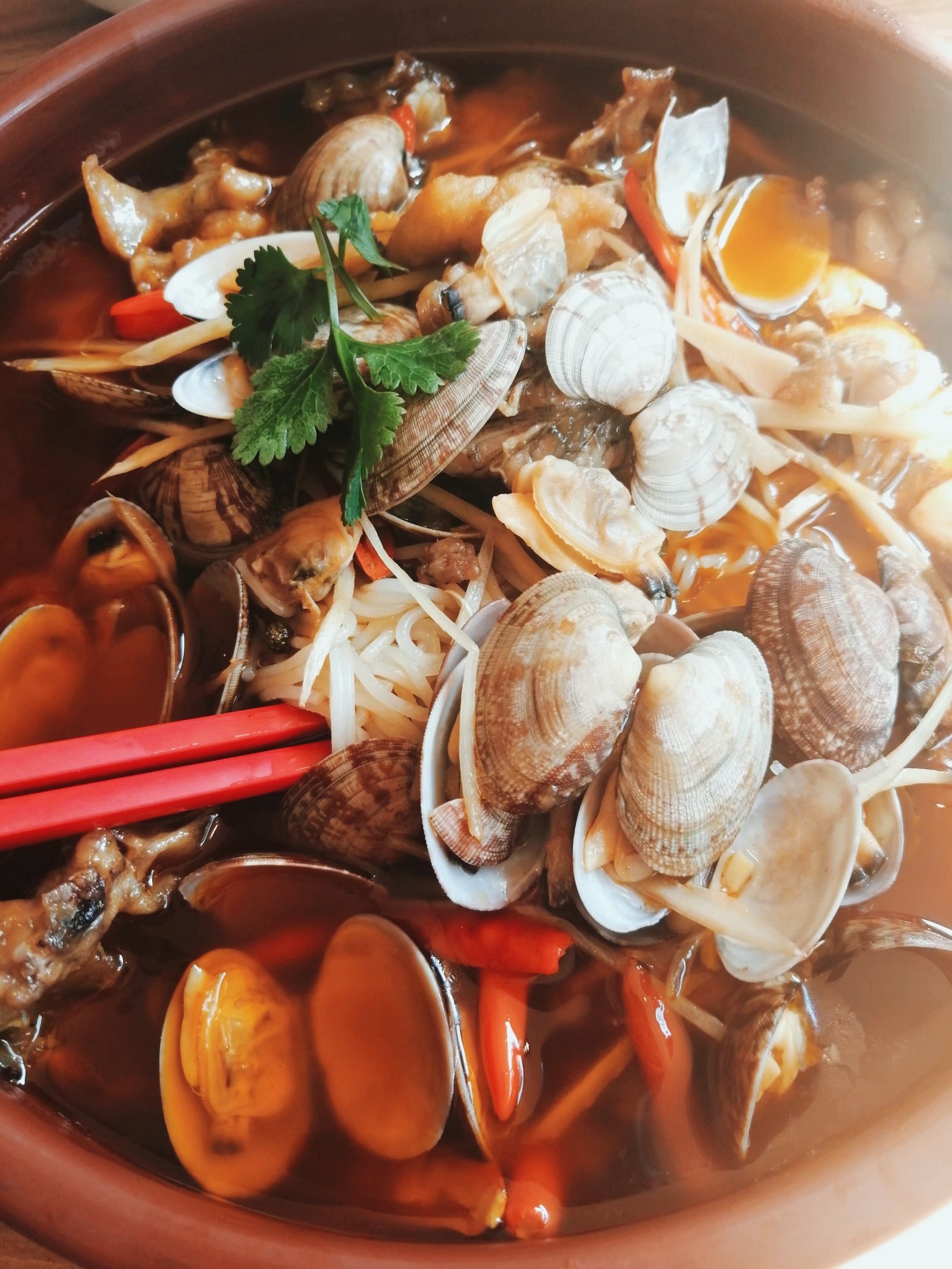 「花甲爱上蛙」老重庆冒菜的味道,花甲和蛙