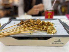 -一家破烧烤店·辣卤海鲜·小排档(光谷店)