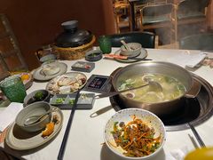 -喃喃椰·糟粕醋·椰子鸡火锅(七堡花园店)