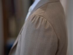-优刻西服西装定制(金轮国际广场店)