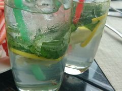 -东方红海鲜百汇(国际大厦店)