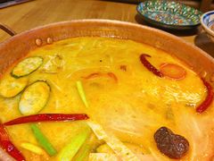 -洱火云南酸菜牛肉火锅(石景山当代商城店)