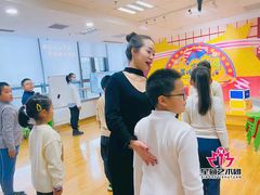 -蓝话筒·少儿成人演讲口才·主持朗诵·戏剧表演(大华第一坊店)