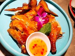 脆皮童子鸡-新白鹿餐厅(金鹰新街口店)
