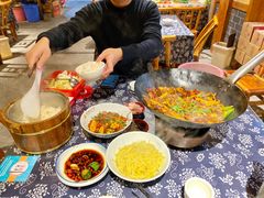 -富正毅三下锅·湘西韵味(天门山索道店)