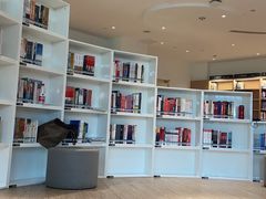 -广州市白云区图书馆