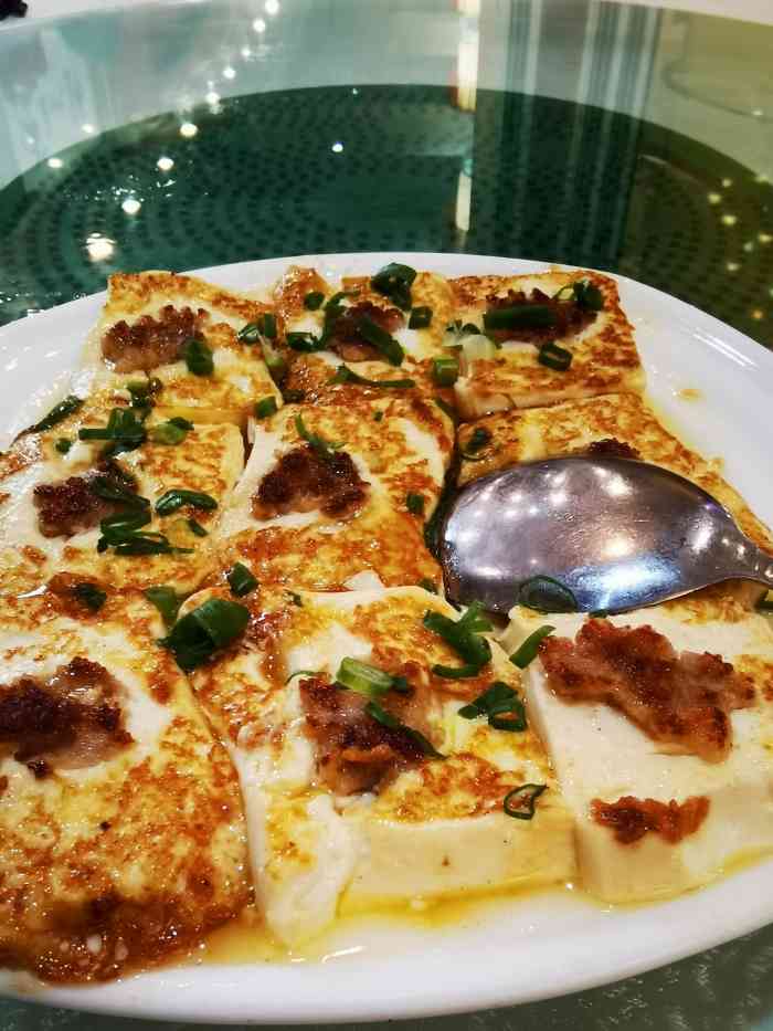 叠石酒家(唐家总店)-"珠海第一餐9515脆皮鹅 表皮香脆,咬.