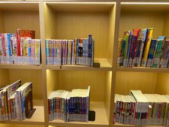 -漕河泾街道图书馆(漕河泾社区文化活动中心店)