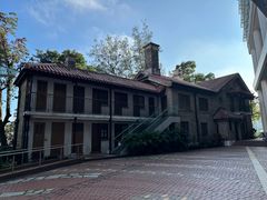 -香港大学