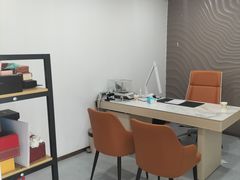 -聚云奢二手奢侈品黄金手表包包回收·中古店(三里屯总店)