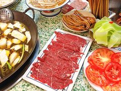 -鸿姐老火锅(静安店)