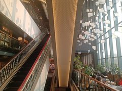 -半山书局(新世纪商城店)