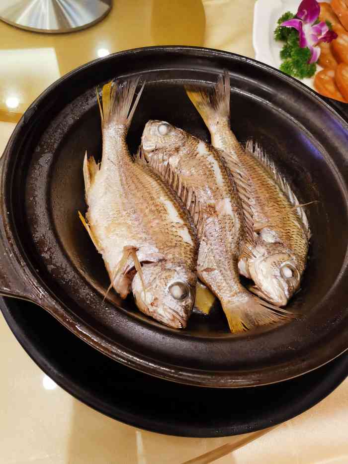 大海湾海鲜酒楼-"周末自己一个人吃个brunch,到楼下开.