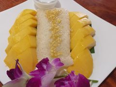 -Dang restaurant (patong phuket)