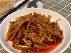 鱼香肉丝-吕氏疙瘩汤·新鲁菜(潍坊银座店)