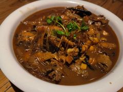 小鸡炖蘑菇-關東雪东北菜(中庚漫游城店)