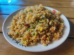 酱油酸菜蛋炒饭-湘西小妖·小串烧烤(雅居乐店)